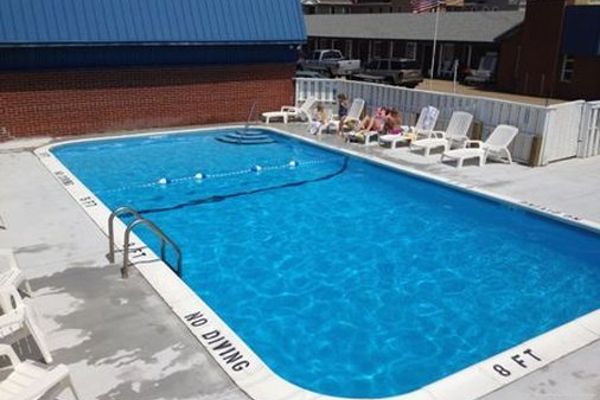 Dolphin Oceanfront Motel (Nags Head)